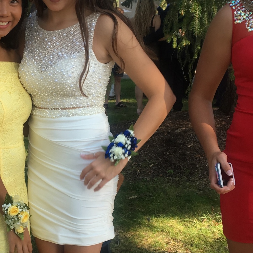 Formal/Homecoming Designer Dress size 2